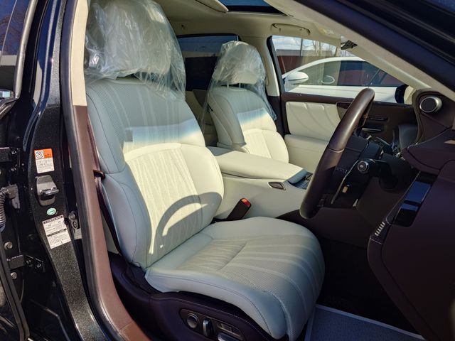 TOYOTA LEXUS LS500H 2017 Image 31