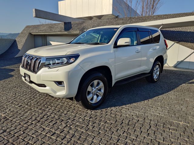 TOYOTA LANDCRUISER PRADO 2023 Image 31