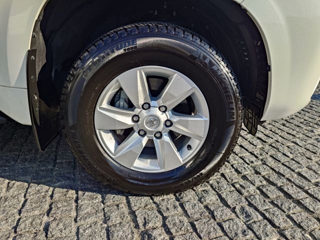 TOYOTA LANDCRUISER PRADO 2023 Image 31