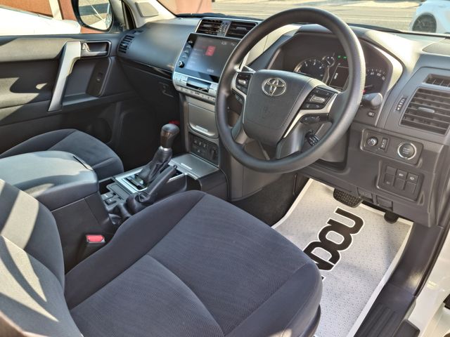 TOYOTA LANDCRUISER PRADO 2023 Image 31
