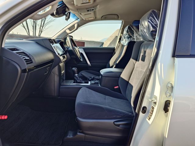 TOYOTA LANDCRUISER PRADO 2023 Image 31