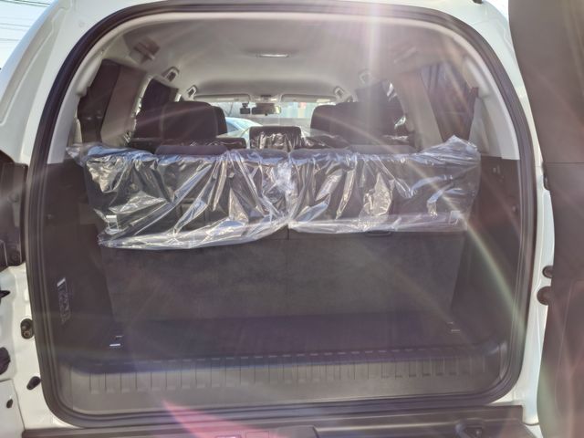 TOYOTA LANDCRUISER PRADO 2023 Image 31