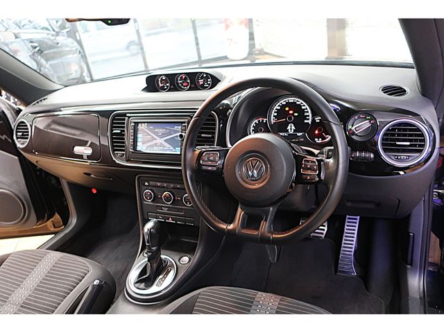 VOLKSWAGEN THE BEETL 2014 Image 31