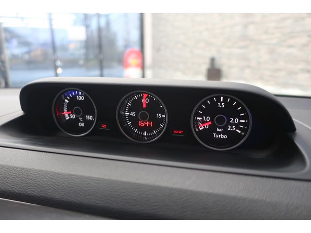 VOLKSWAGEN THE BEETL 2014 Image 31