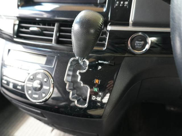 TOYOTA ESTIMA 2013 Image 31