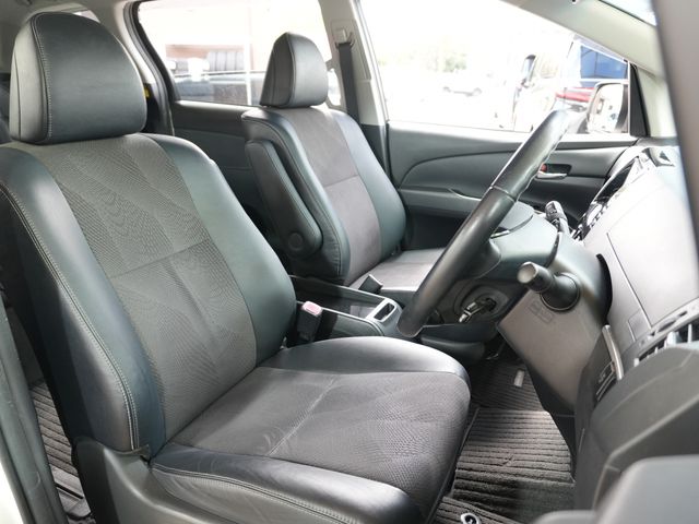 TOYOTA ESTIMA 2013 Image 31