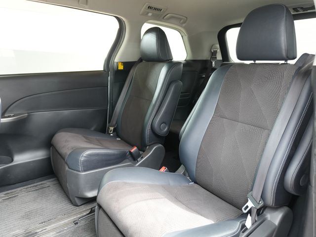 TOYOTA ESTIMA 2013 Image 31