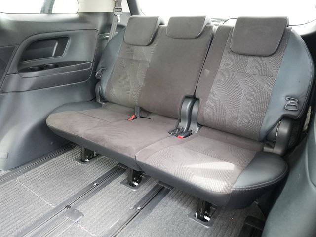 TOYOTA ESTIMA 2013 Image 31