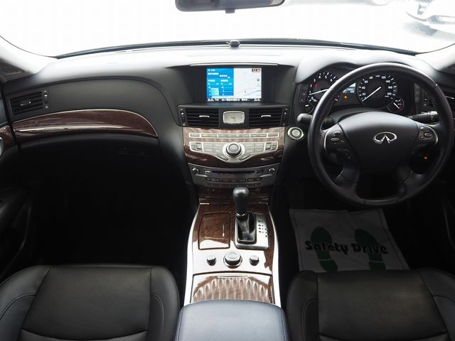 NISSAN FUGA 4WD 2017 Image 31