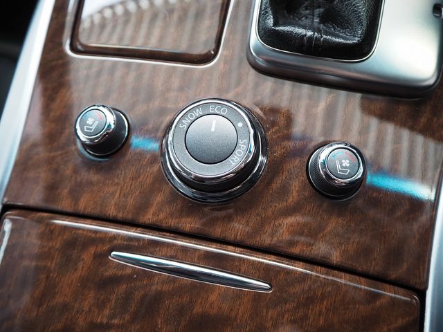 NISSAN FUGA 4WD 2017 Image 31