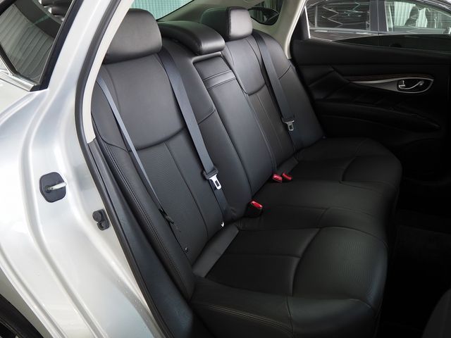 NISSAN FUGA 4WD 2017 Image 31