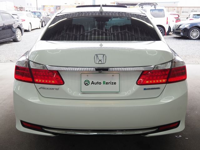 HONDA ACCORD HYBRID 2014 Image 31