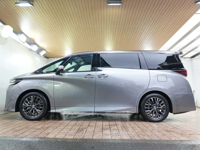 TOYOTA VELLFIRE  HYBRID 2026 Image 31