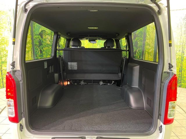 TOYOTA HIACE VAN 2WD 2026 Image 31