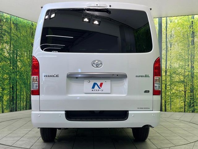 TOYOTA HIACE VAN 2WD 2026 Image 31