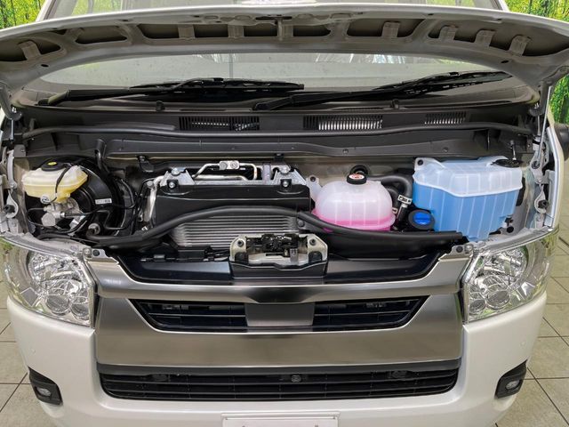 TOYOTA HIACE VAN 2WD 2026 Image 31