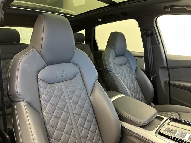 AUDI Q7 2025 Image 31