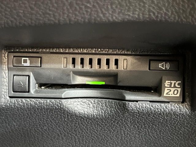 TOYOTA PRIUS 2021 Image 31