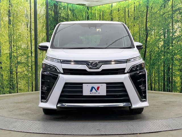 TOYOTA VOXY 2018 Image 31