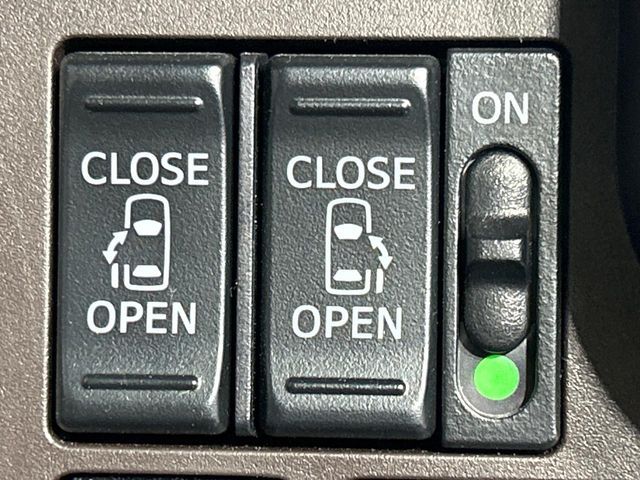 TOYOTA TANK 4WD 2019 Image 31