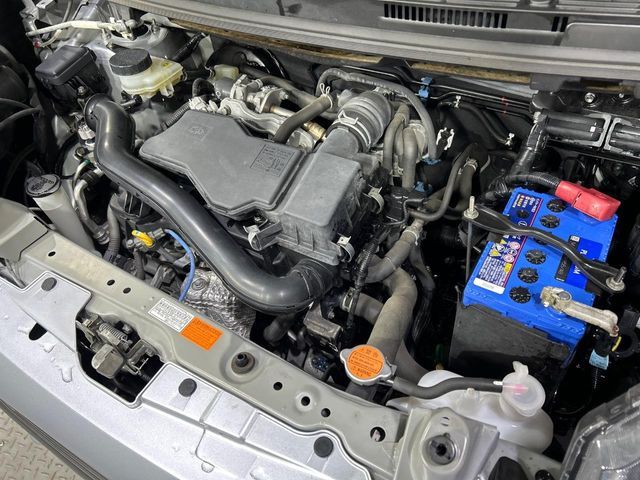 TOYOTA TANK 4WD 2019 Image 31