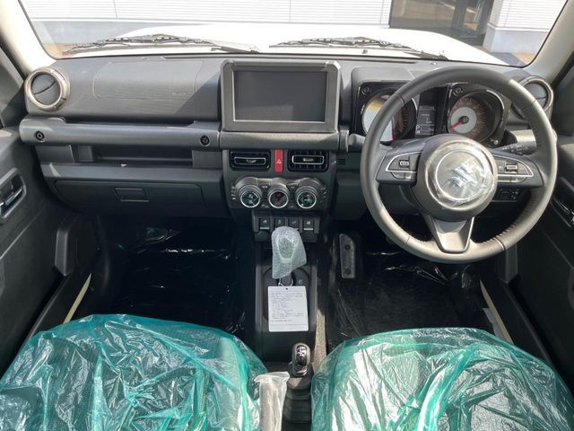 SUZUKI JIMNY NOMADE 2025 Image 31