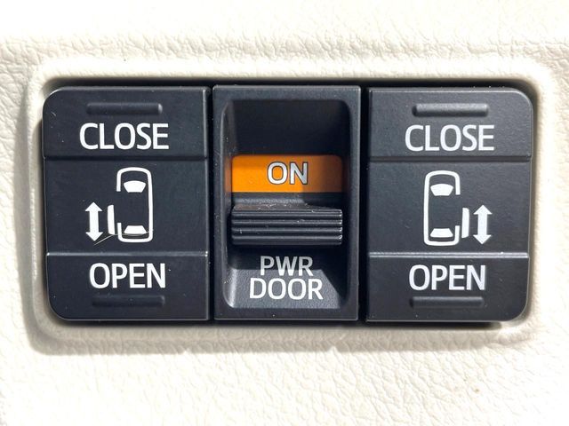 TOYOTA SIENTA HYBRID 2017 Image 31