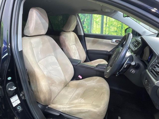 TOYOTA LEXUS CT200H 2012 Image 31