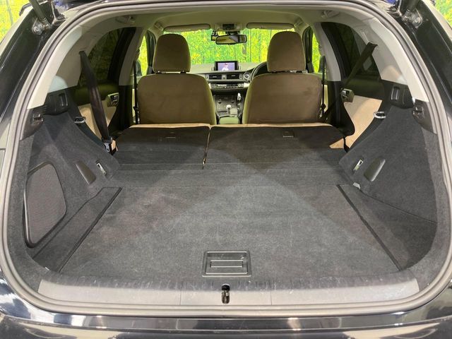 TOYOTA LEXUS CT200H 2012 Image 31