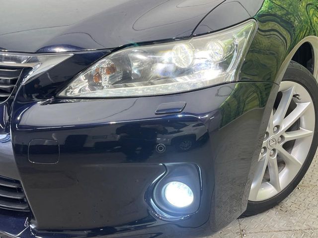 TOYOTA LEXUS CT200H 2012 Image 31