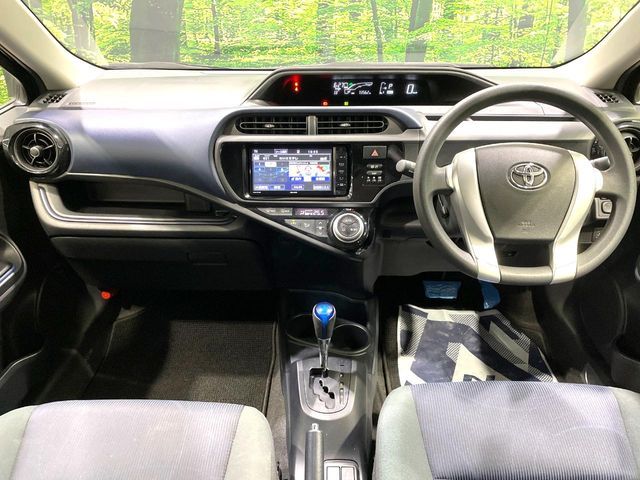 TOYOTA AQUA 2015 Image 31