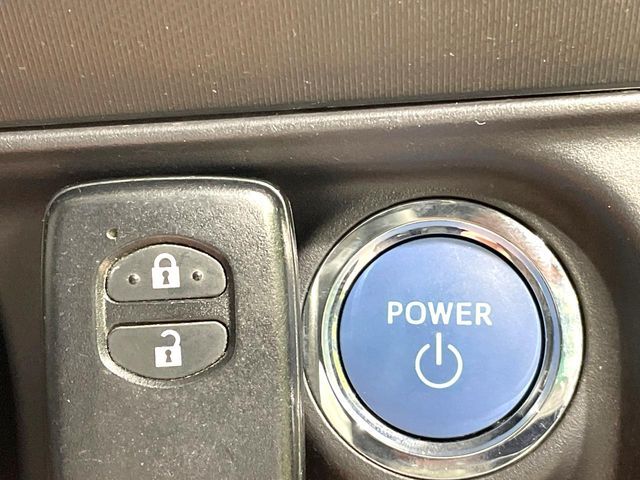 TOYOTA AQUA 2015 Image 31