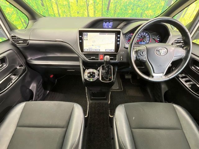 TOYOTA NOAH 4WD 2018 Image 31