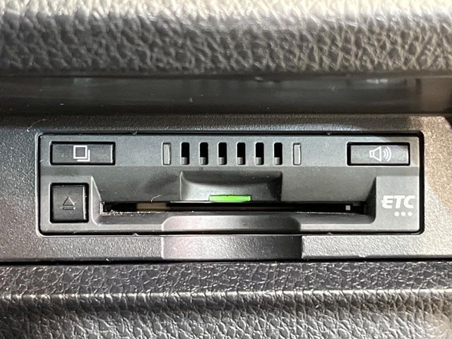 TOYOTA NOAH 4WD 2018 Image 31