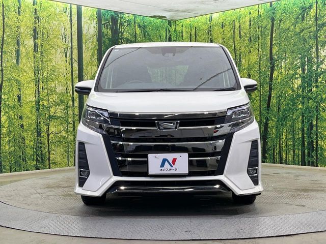 TOYOTA NOAH 4WD 2018 Image 31