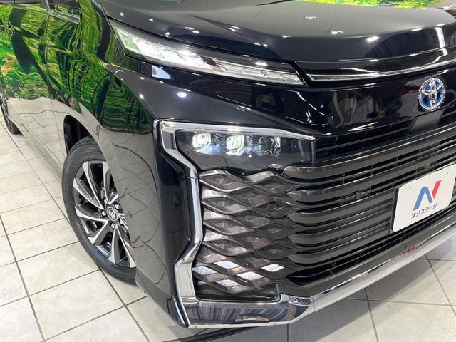 TOYOTA VOXY HYBRID 2023 Image 31