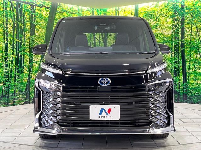 TOYOTA VOXY HYBRID 2023 Image 31