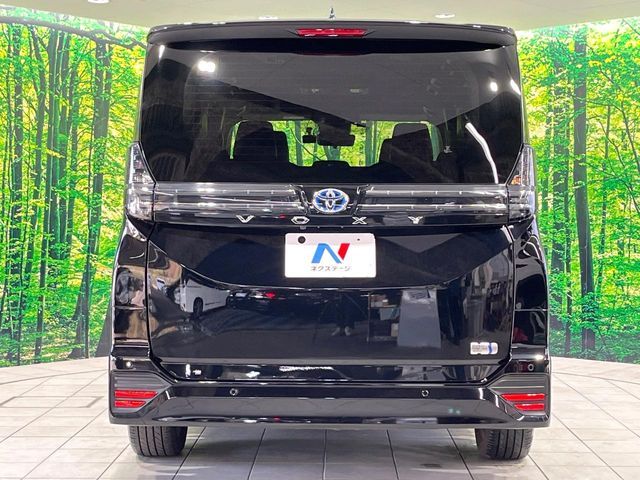 TOYOTA VOXY HYBRID 2023 Image 31