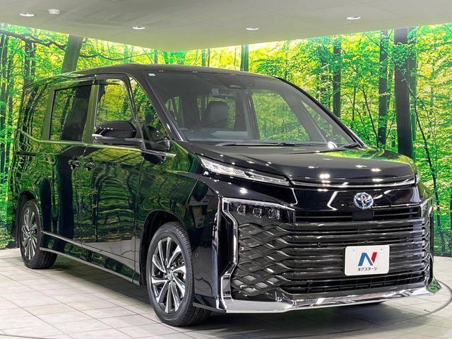 TOYOTA VOXY HYBRID 2023 Image 31