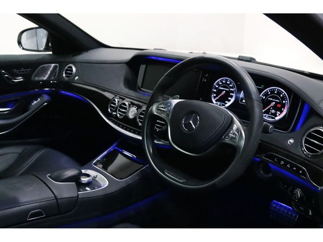 MERCEDES BENZ MERCEDES AMG S CLASS 2015 Image 31