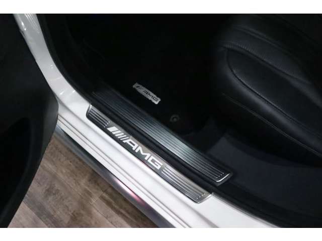 MERCEDES BENZ MERCEDES AMG S CLASS 2015 Image 31