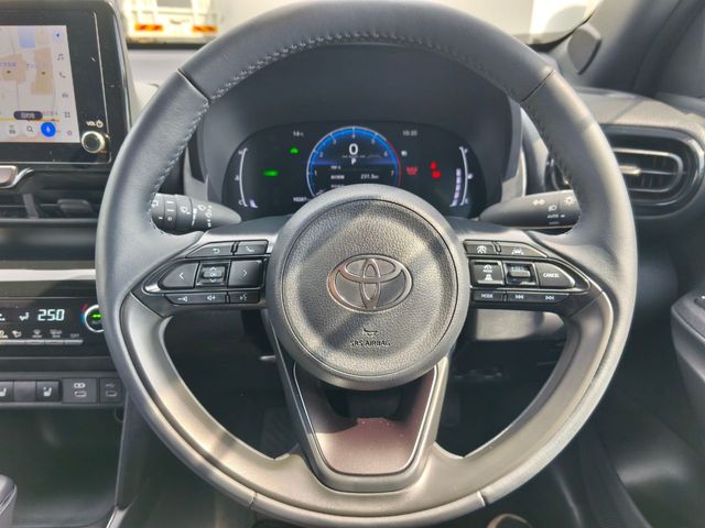 TOYOTA YARIS CROSS HYBRID 2024 Image 31