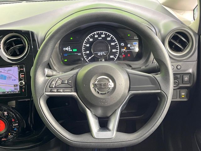 NISSAN NOTE 2017 Image 31