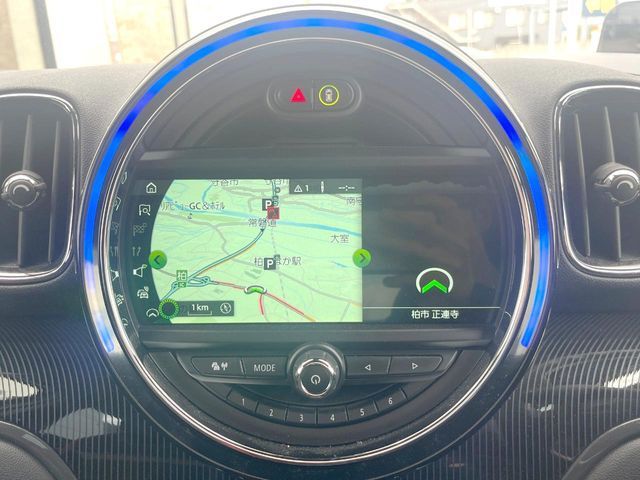 BMW MINI CROSSOVER 2018 Image 31