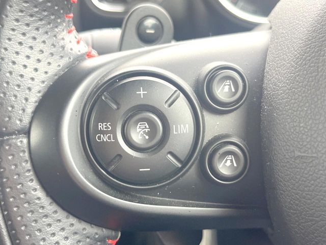 BMW MINI CROSSOVER 2018 Image 31