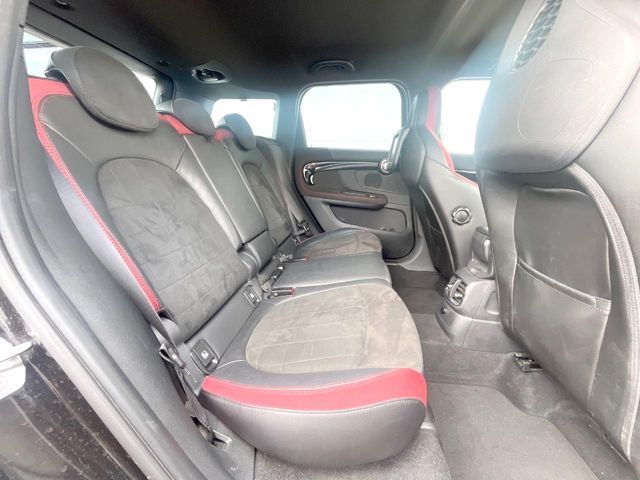 BMW MINI CROSSOVER 2018 Image 31