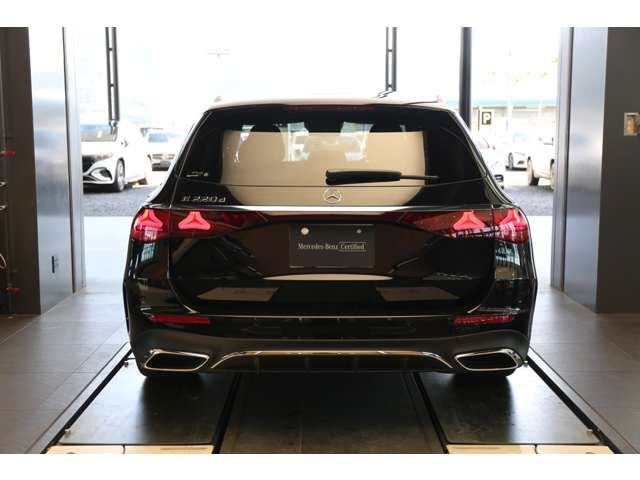 MERCEDES BENZ E CLAS 2024 Image 31