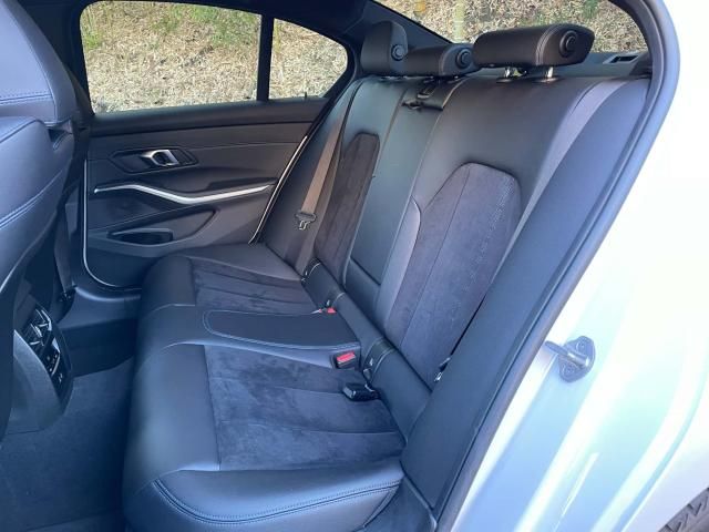 BMW 3SERIES SEDAN 2024 Image 31