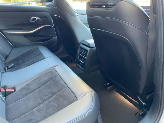 BMW 3SERIES SEDAN 2024 Image 31