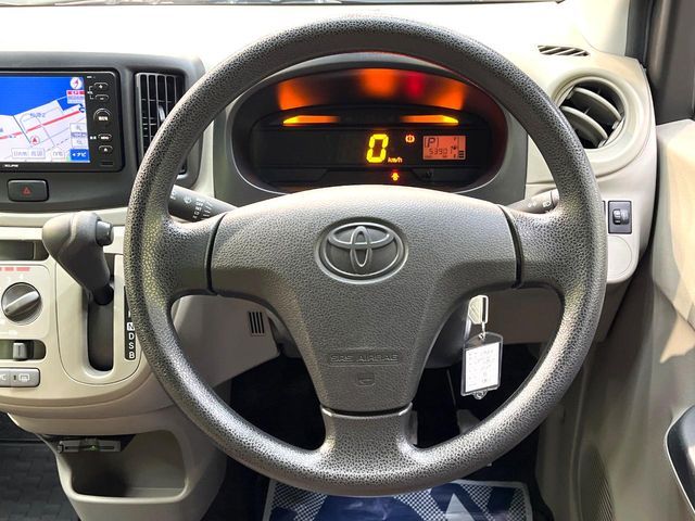 TOYOTA PIXIS EPOCH 2015 Image 31